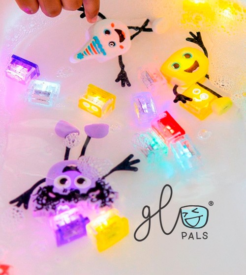 Coloridos cubitos para disfrutar de la hora del baño